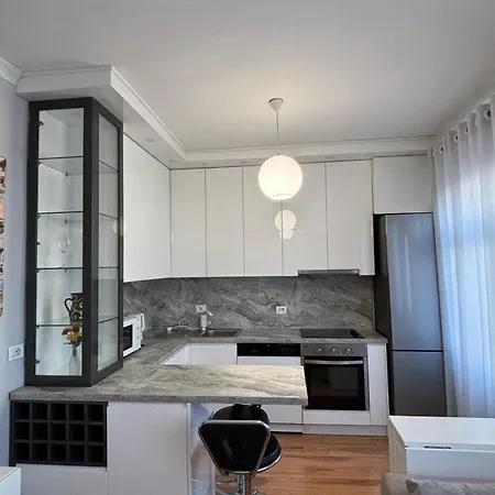 Center Niko 04 דירה