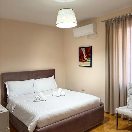 Center Niko 04 טיראנה