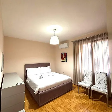 Center Niko 04 דירה