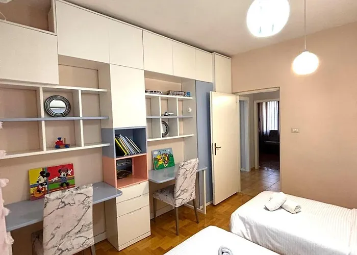 Center Niko 04 דירה *